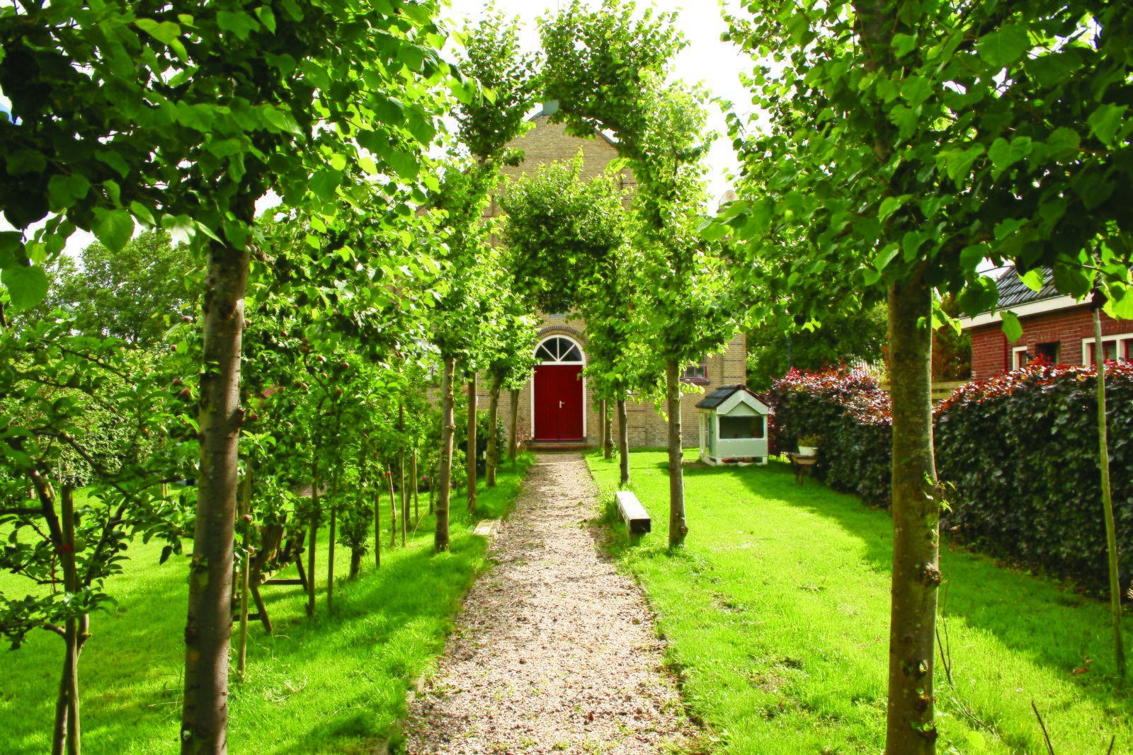 Dorpskerk - bijzonder vakantieadres in Friesland
