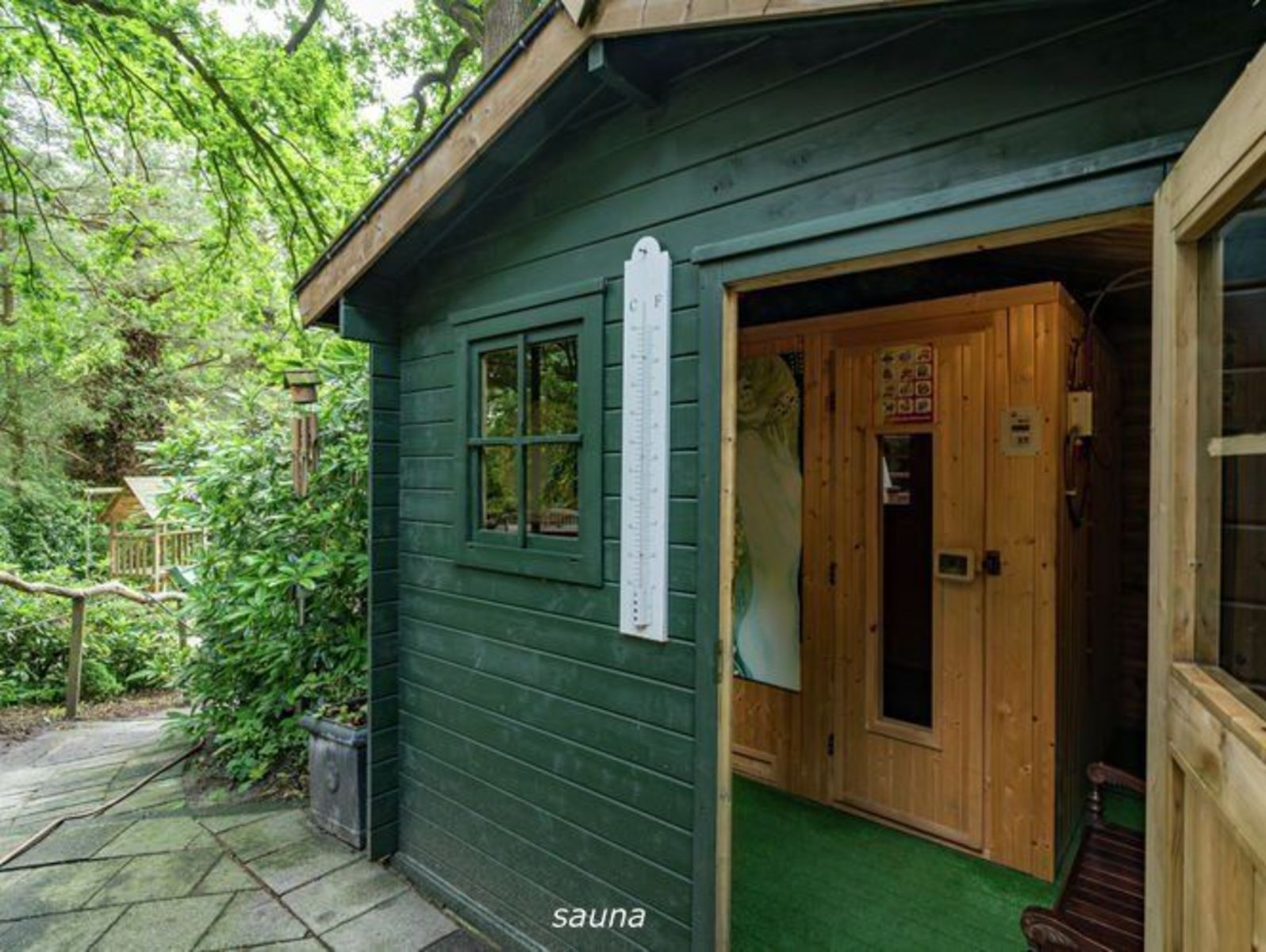 Villa Vechtdal 1 vakantiehuis aan het water