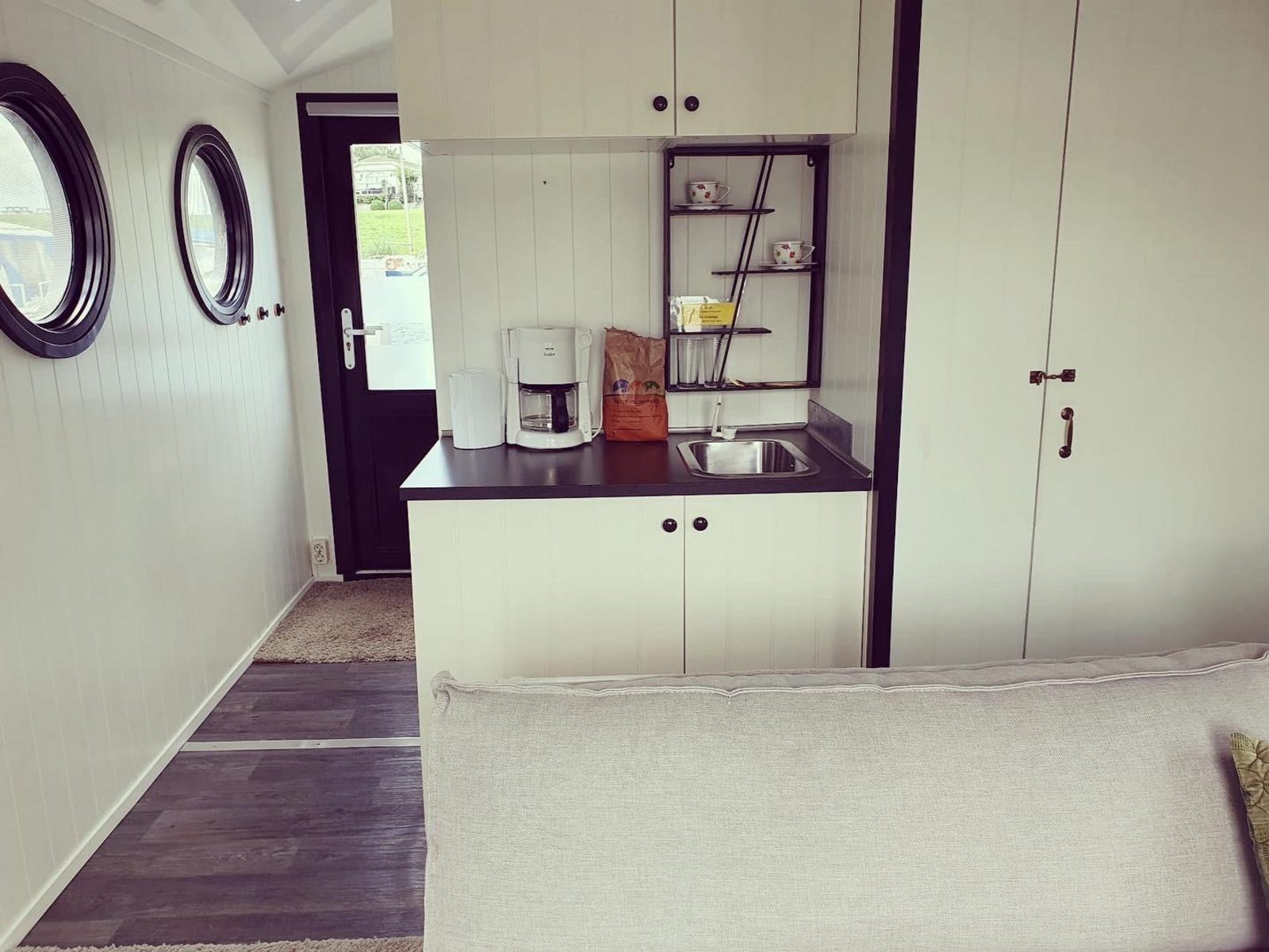 De Witte Woonboot | 2 personen