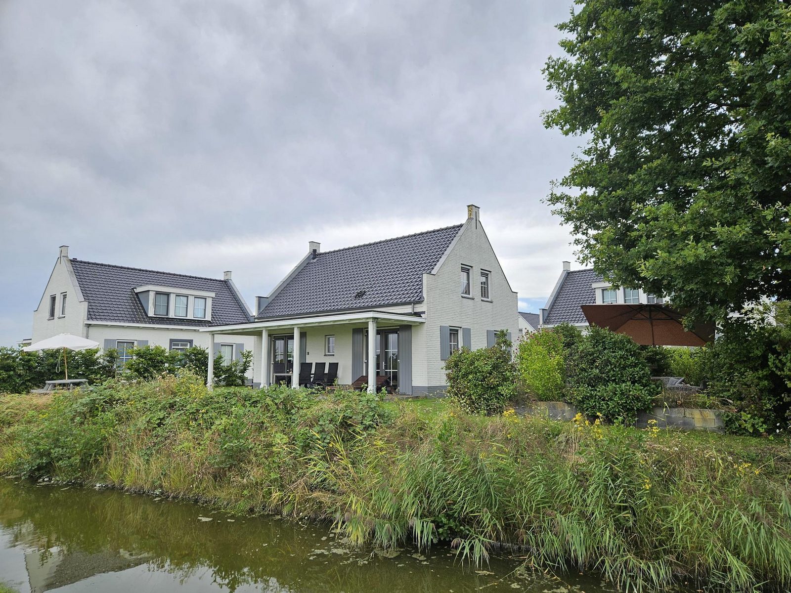 VZ1072 Freistehendes Ferienhaus in Wolphaartsdijk