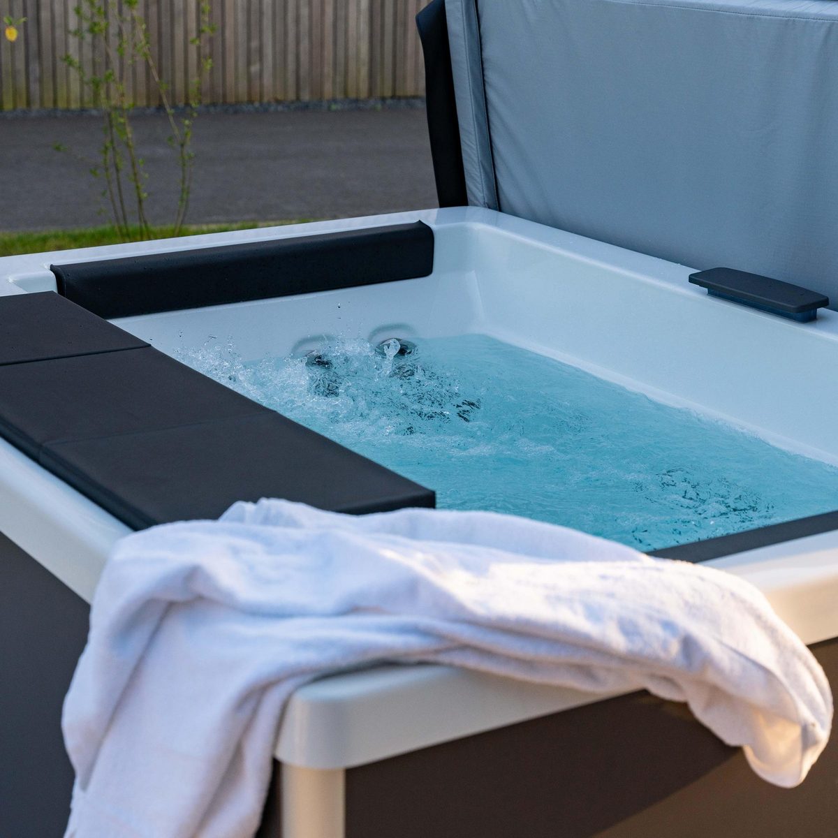 Unbrick One | Jacuzzi & Sauna | 6 Pers. 