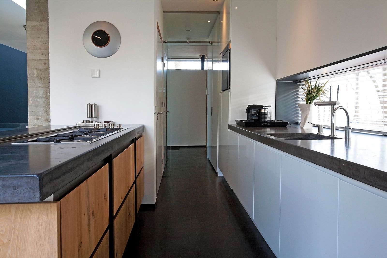 Betonnen Boshuis - luxe wellness vakantiehuis in Brabant