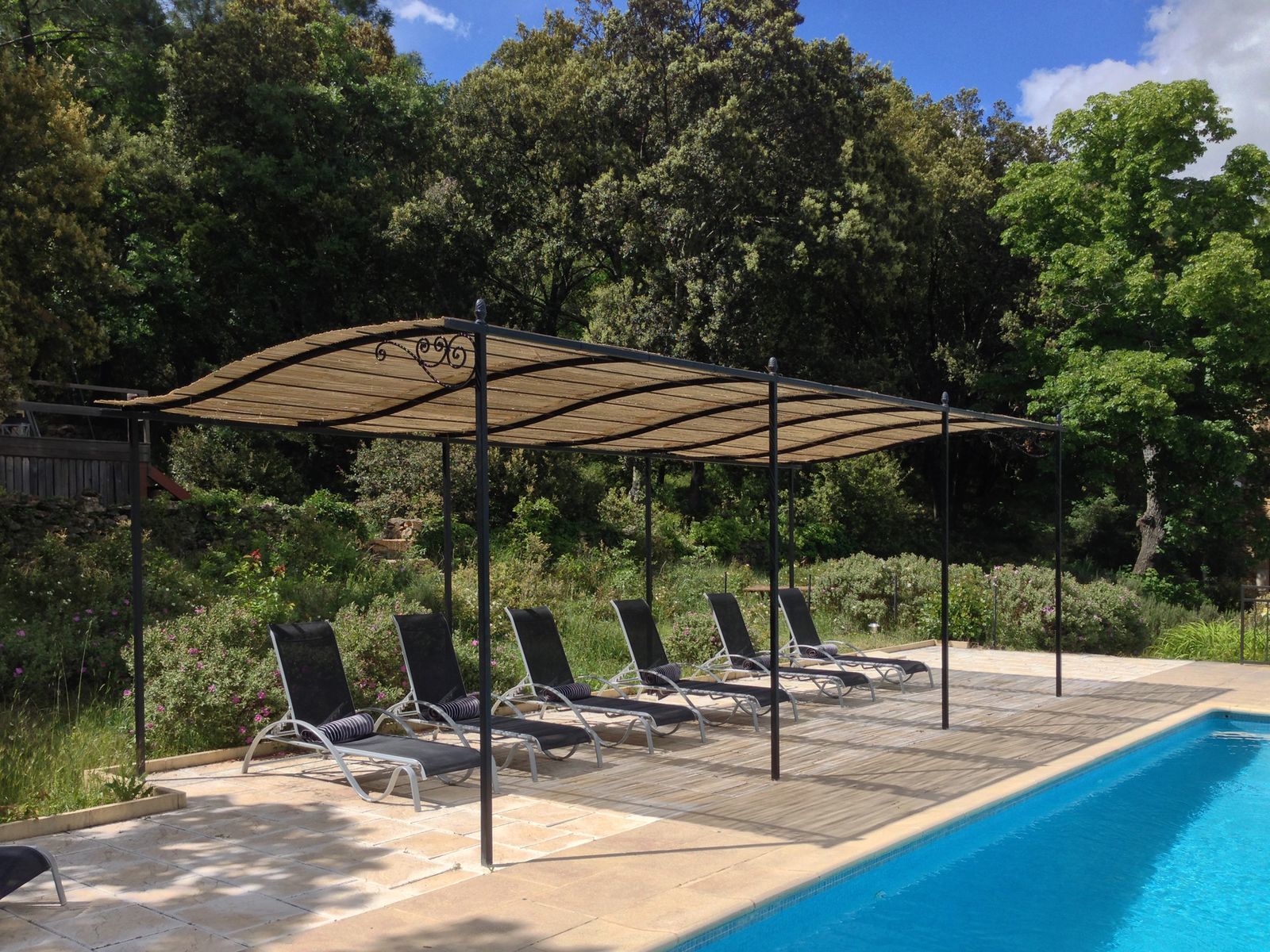 Le Paradis - gîte vakantiehuis met zwembad in Zuid-Frankrijk