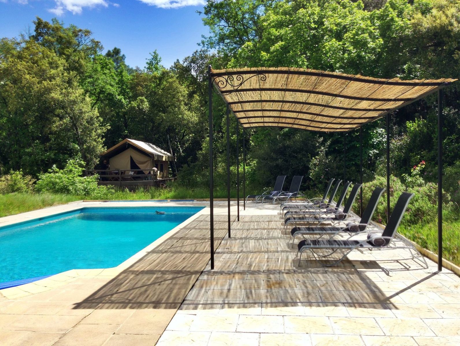 Le Paradis - safaritent Zuid-Frankrijk luxe kamperen