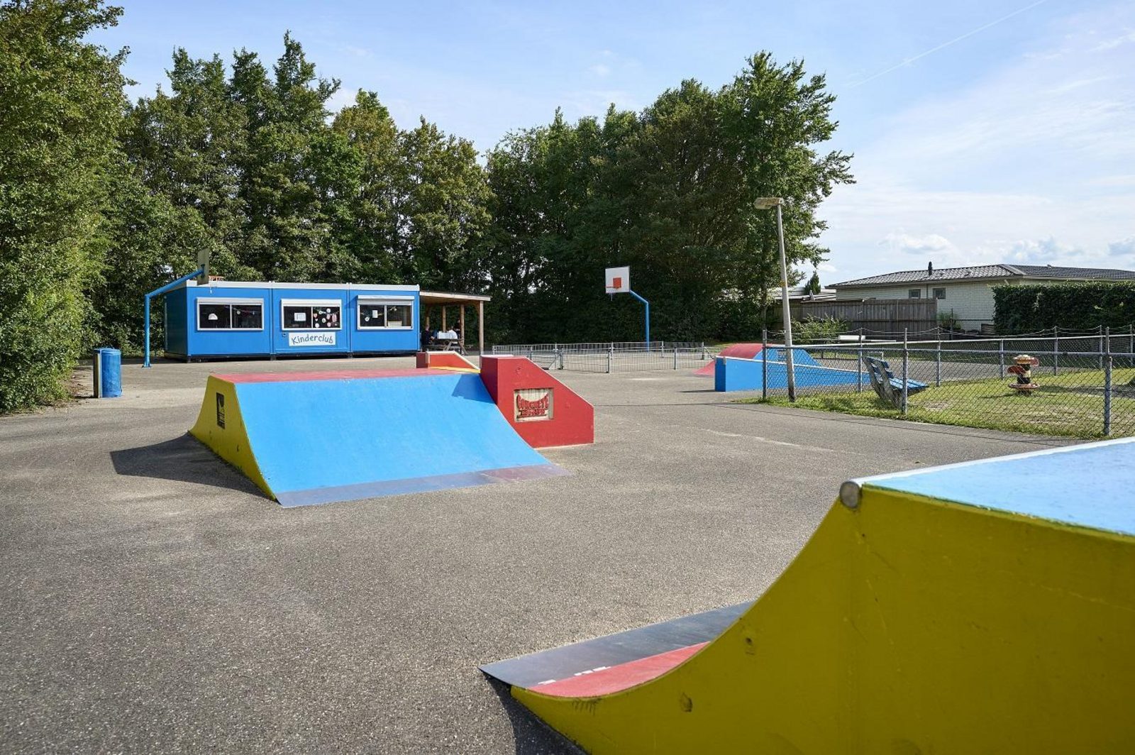 Comfort pitch with private sanitary facilities