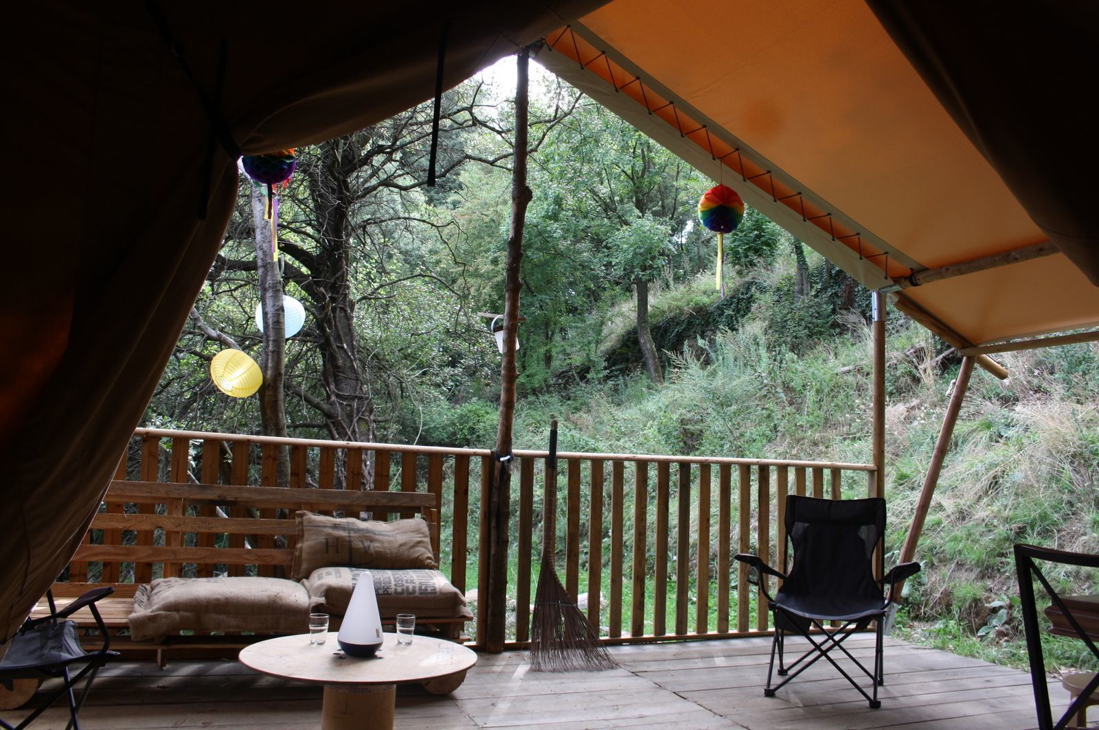 Cevenolse Mas Safaritent - kampeervakantie in Franse natuur