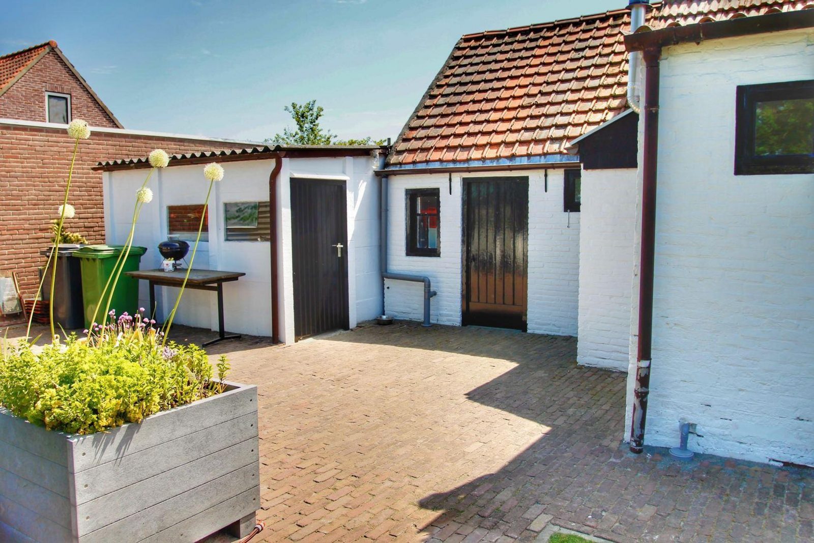 Tragel 37, Schoondijke