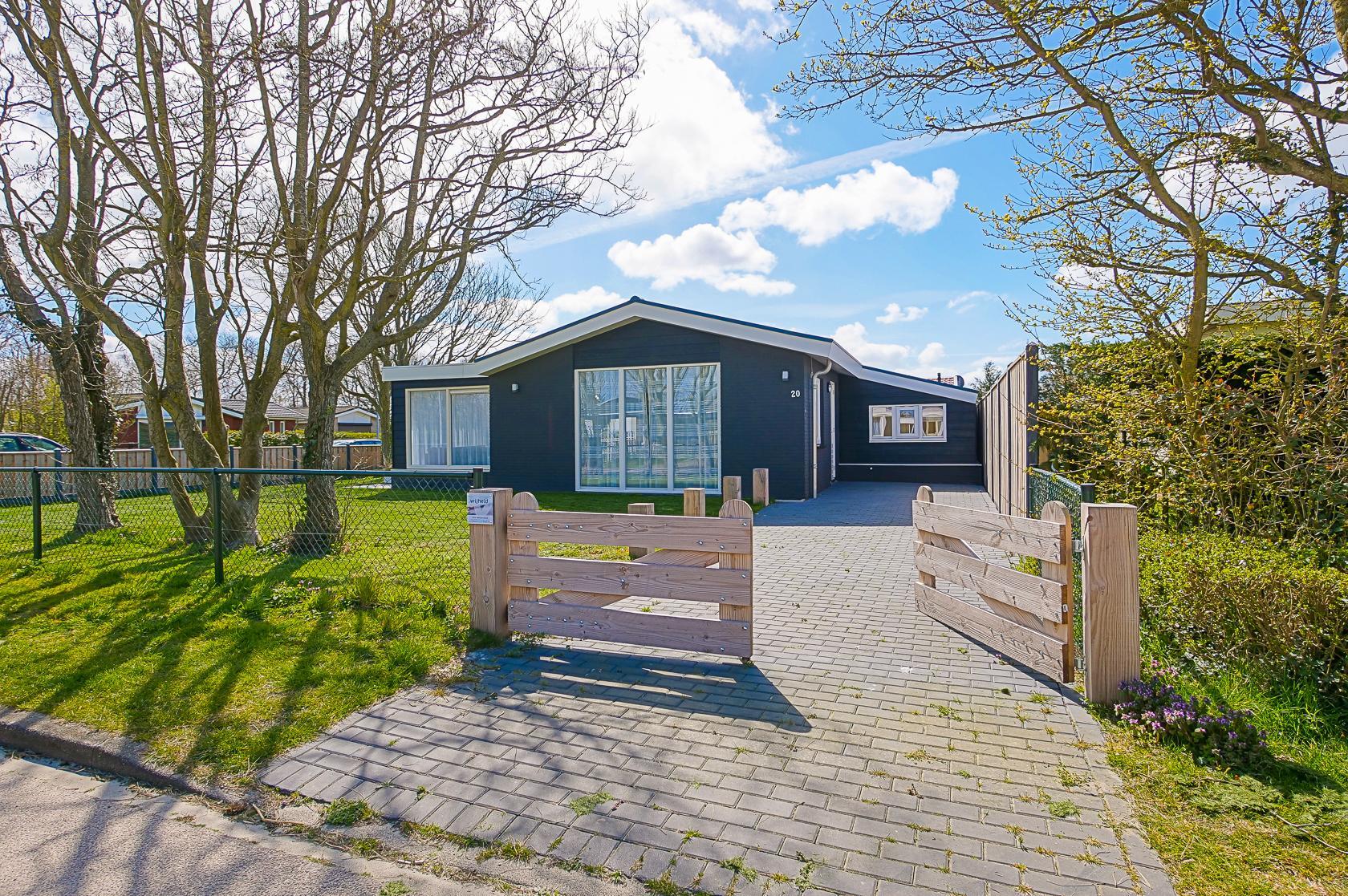 Ferienhaus mit umzäuntem Garten in Julianadorp aan Zee (Niederlande) und 2 Hunde erlaubt