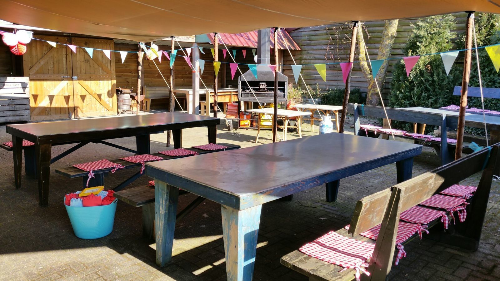 Group accommodation: Kap Shed + 13 fishermen’s houses (76 people)