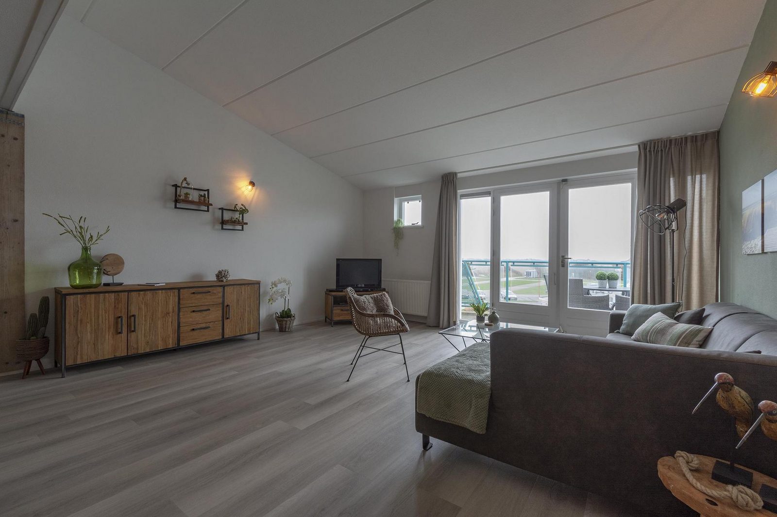 Strandslag 203