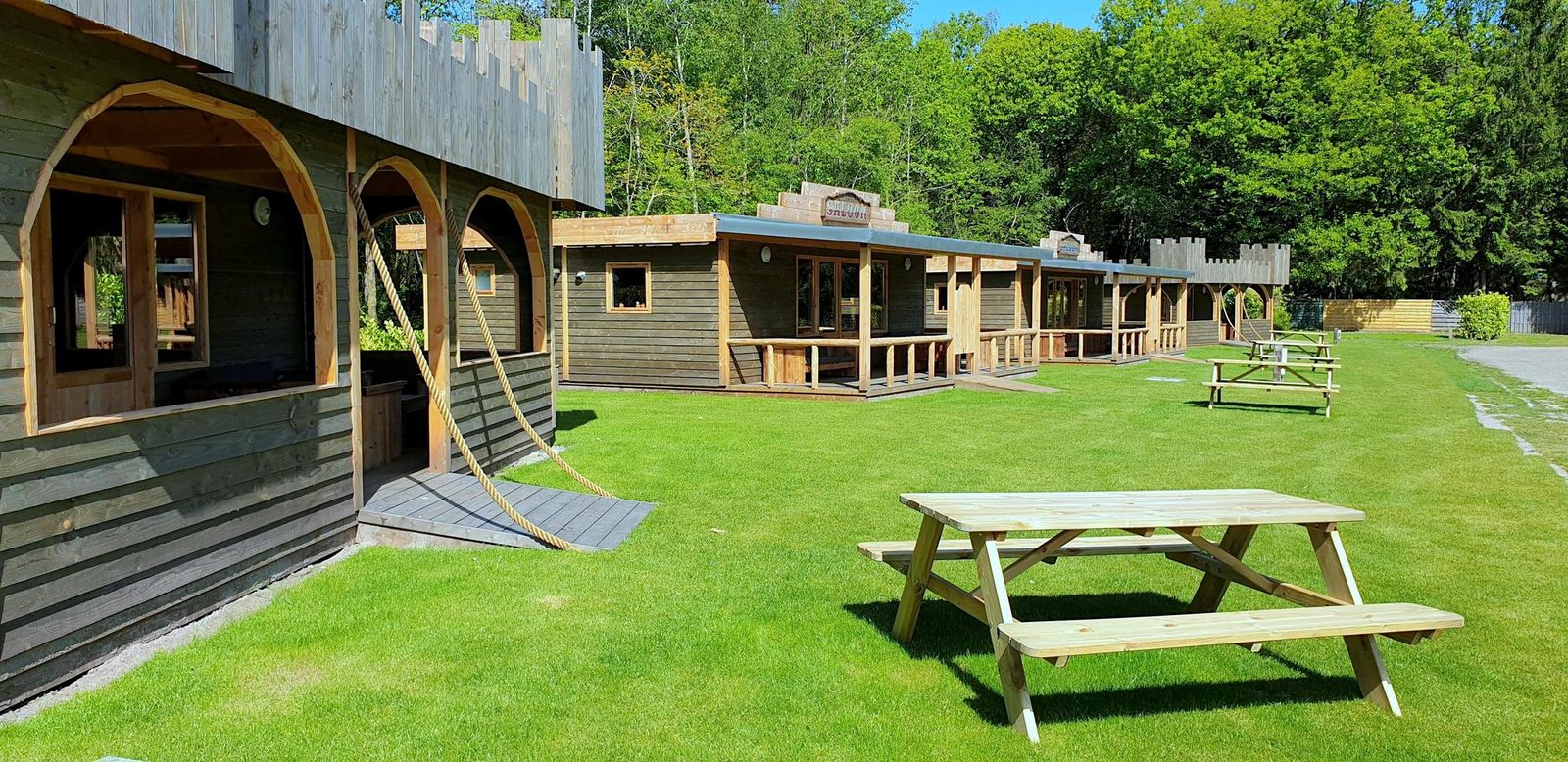 Saloon-Lodge