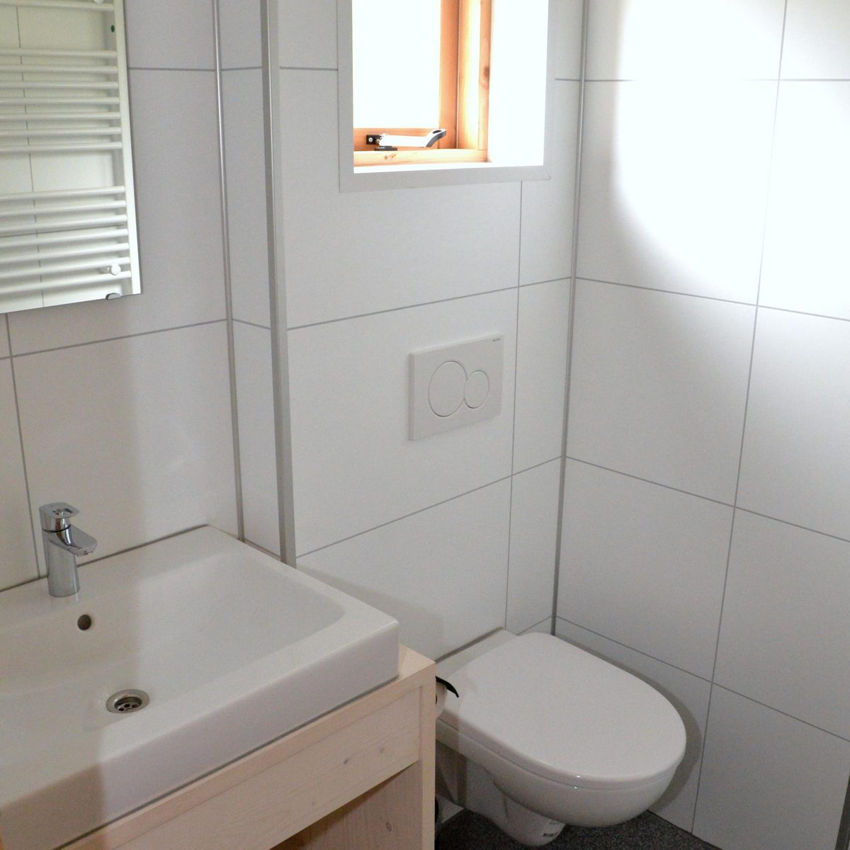 Saloon-Lodge