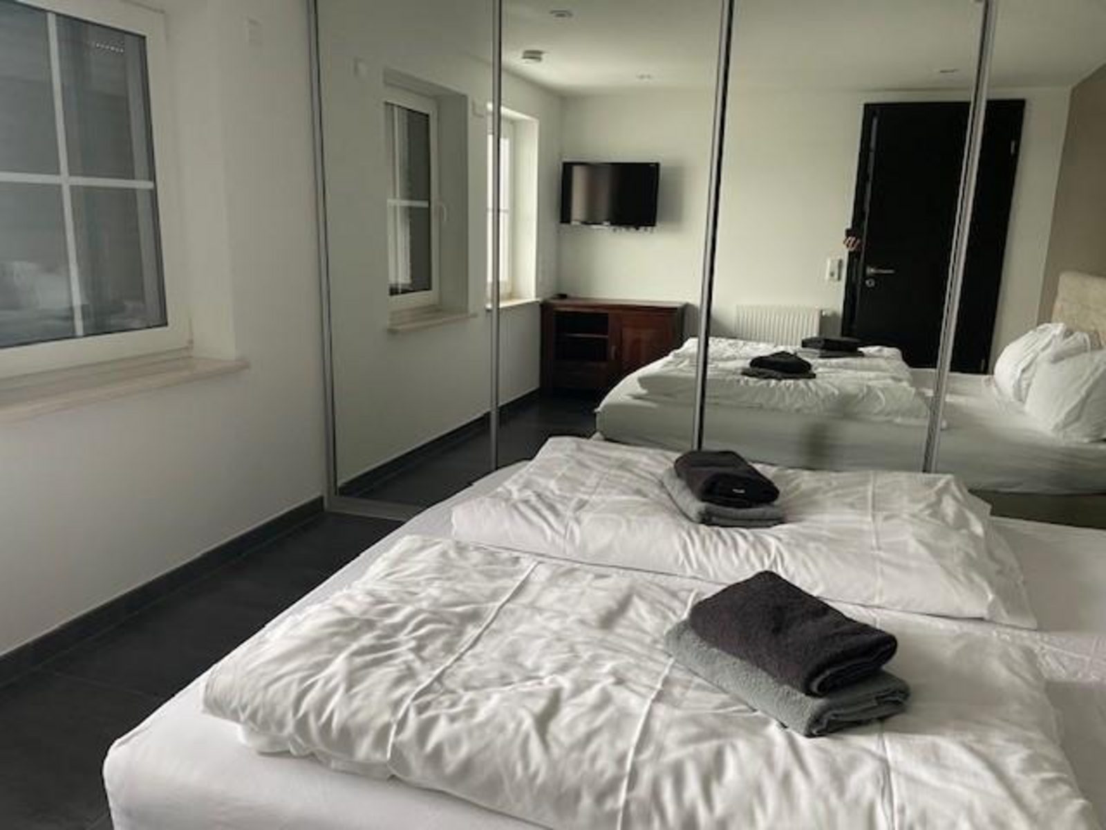 Kristall Apartments E