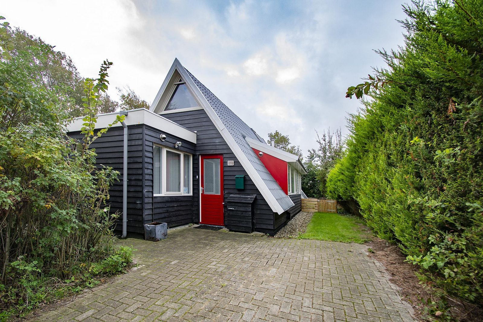 Sandepark 151 (Villa Matisse)
