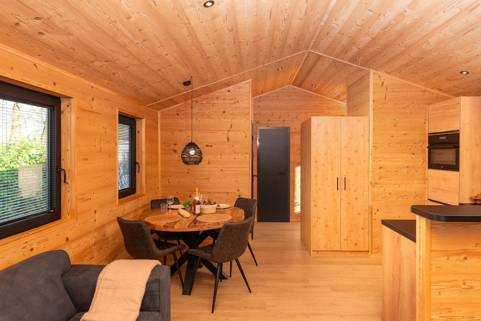 Terrace Lodge with sauna and hot tub - 2 people
