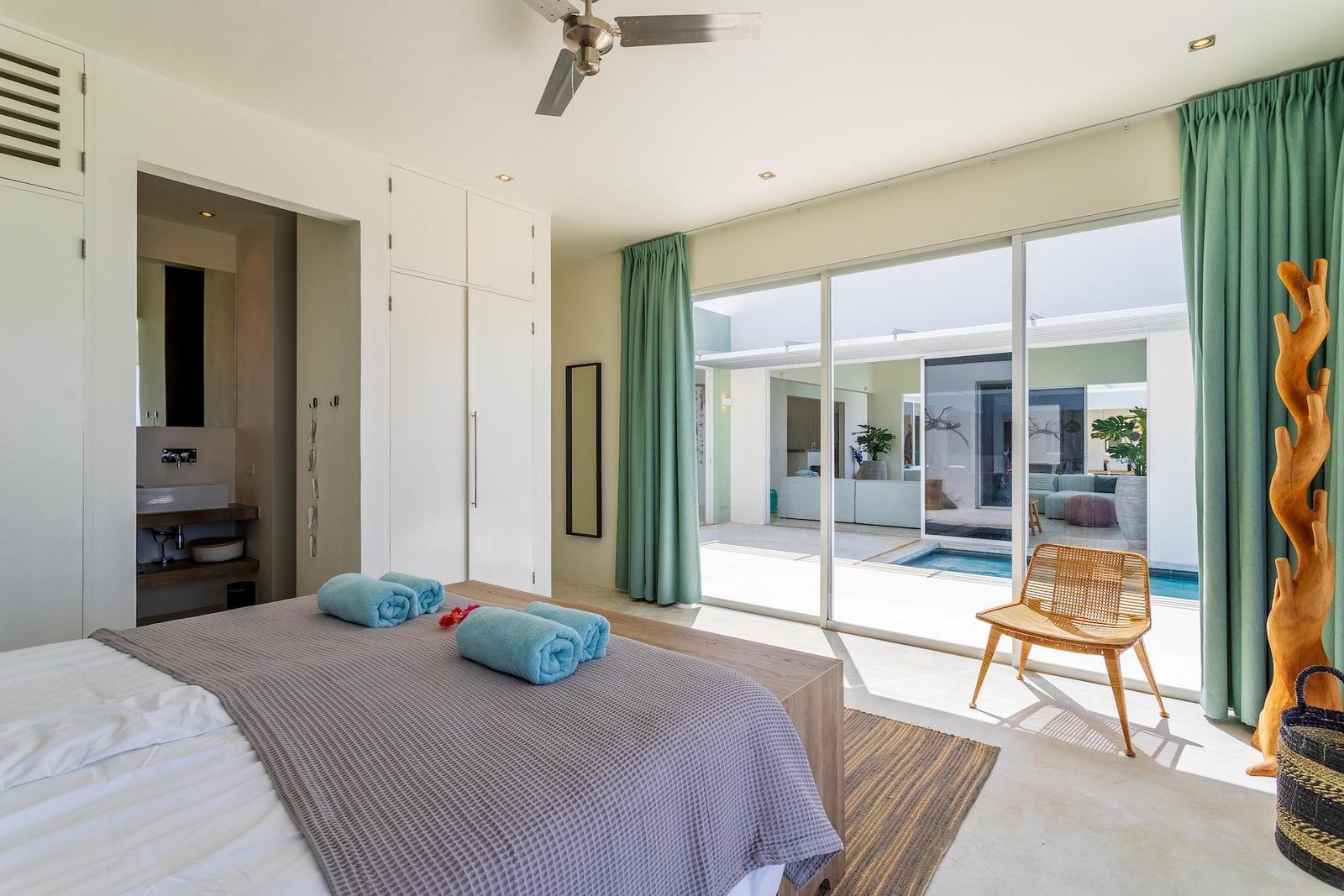 Crown Casa