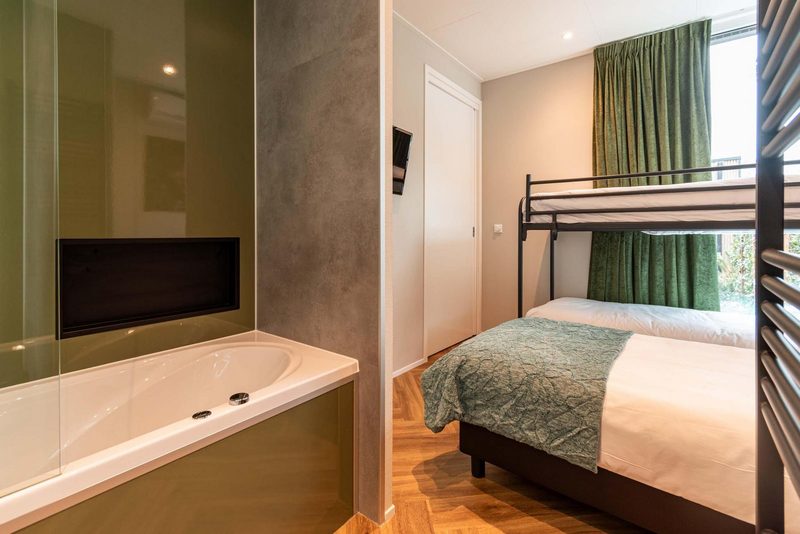 veluwe-hoeve-2-3-personen-wellness-hottub