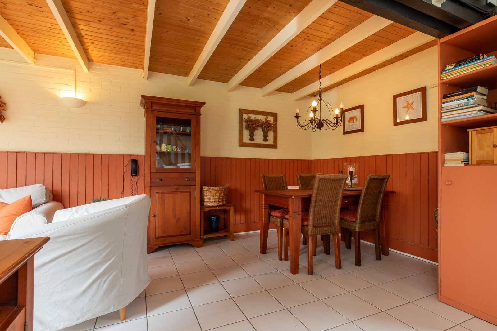 Holidayhome - De Haaijmanweg 5 | Burgh Haamstede 'Huisje 86'