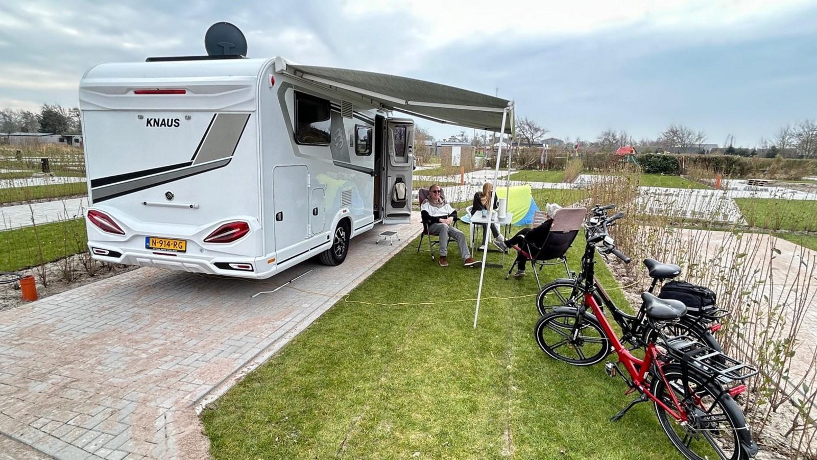Wohnmobil Stelle (keine Wohnwagen oder Zelten)