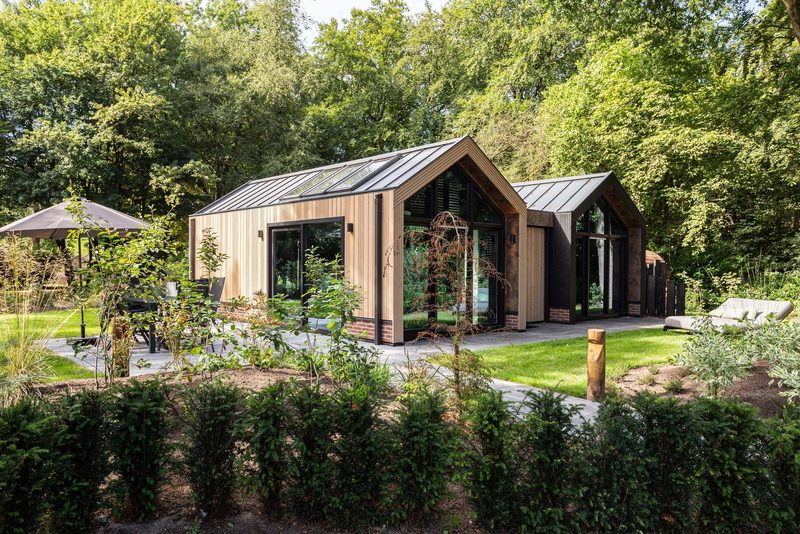 lodge-royal-eco-6-personen-wellness-hottub