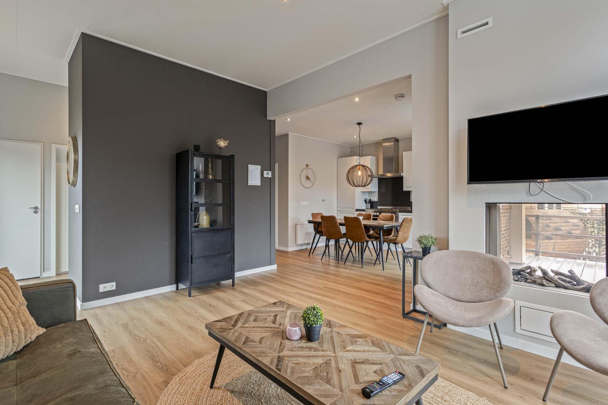 lodge-royal-6-persons-wellness-hottub