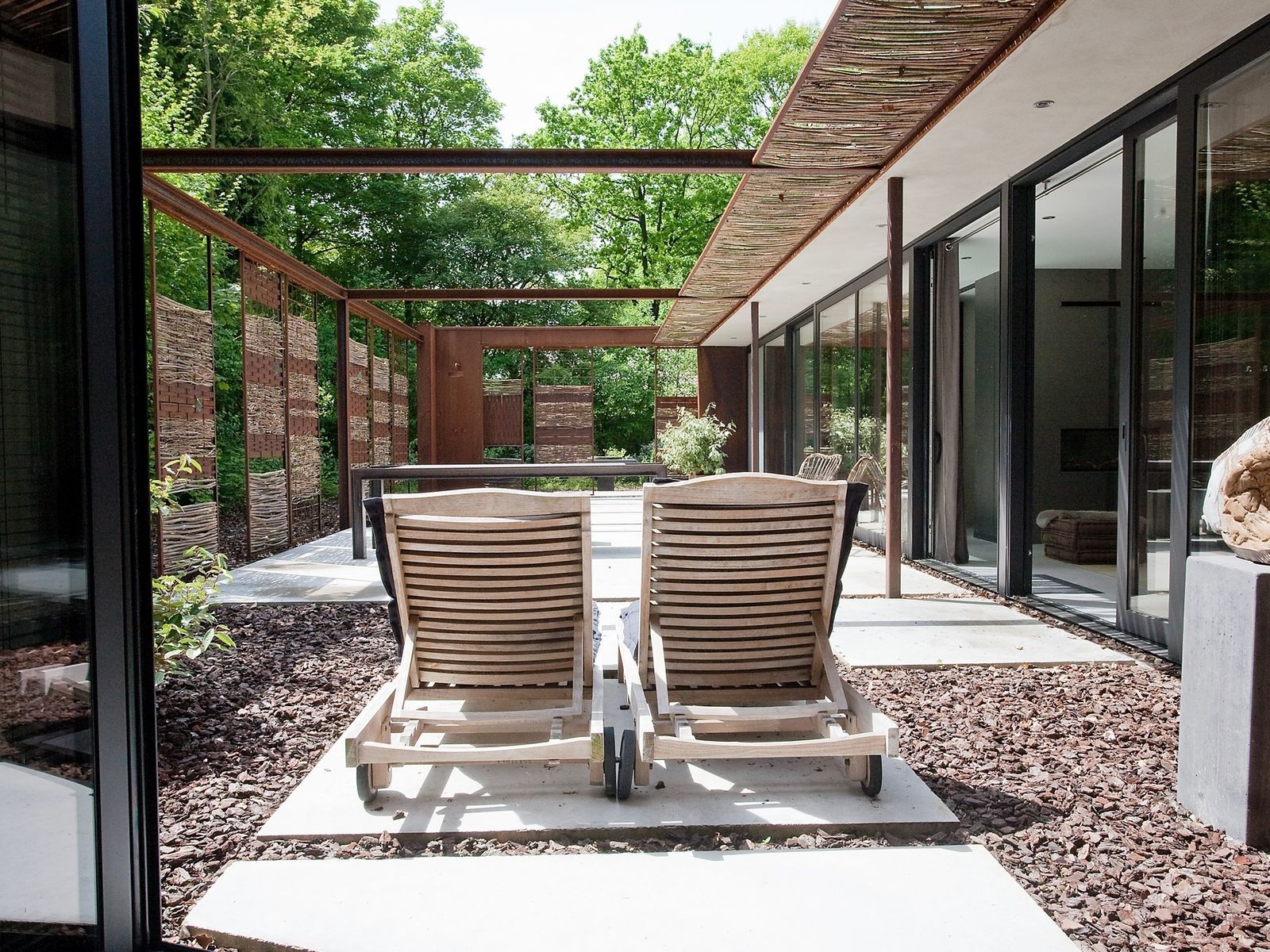 Stalen Boshuis - luxe vakantiehuis met sauna in Brabant