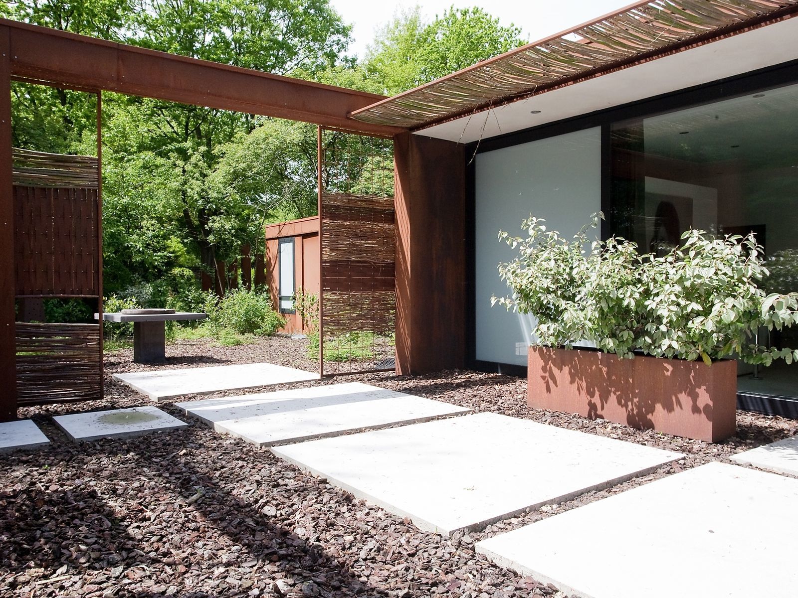 Stalen Boshuis - luxe vakantiehuis met sauna in Brabant