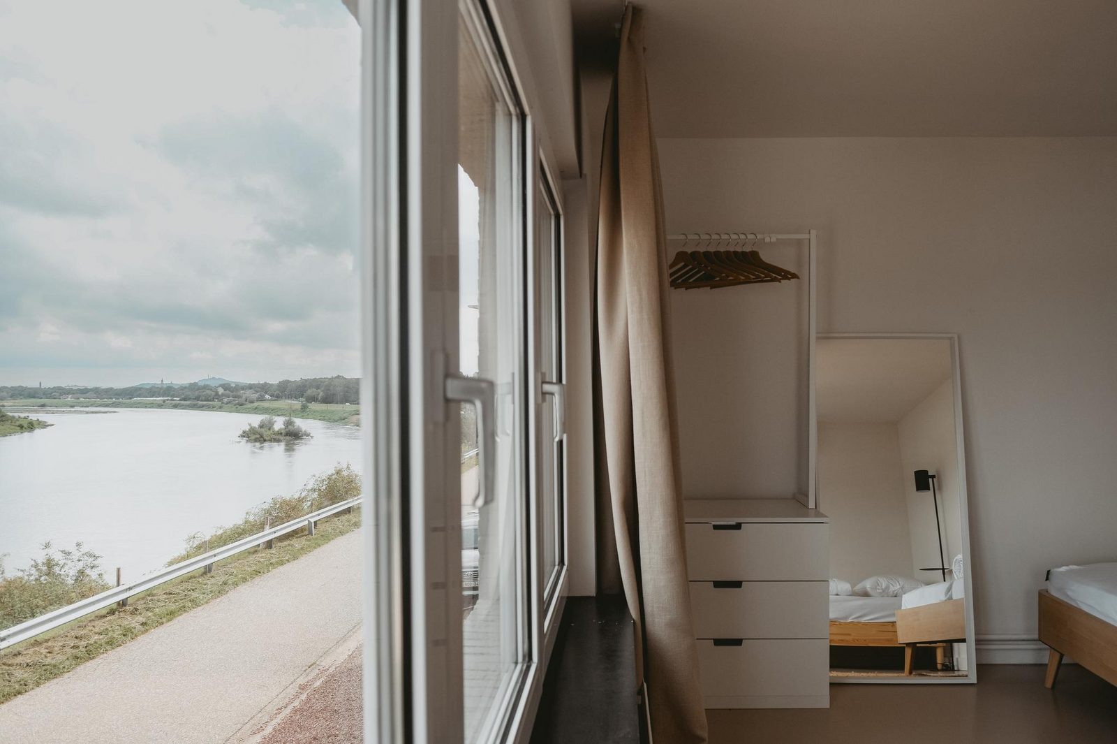 MaasSuites.com - The River House