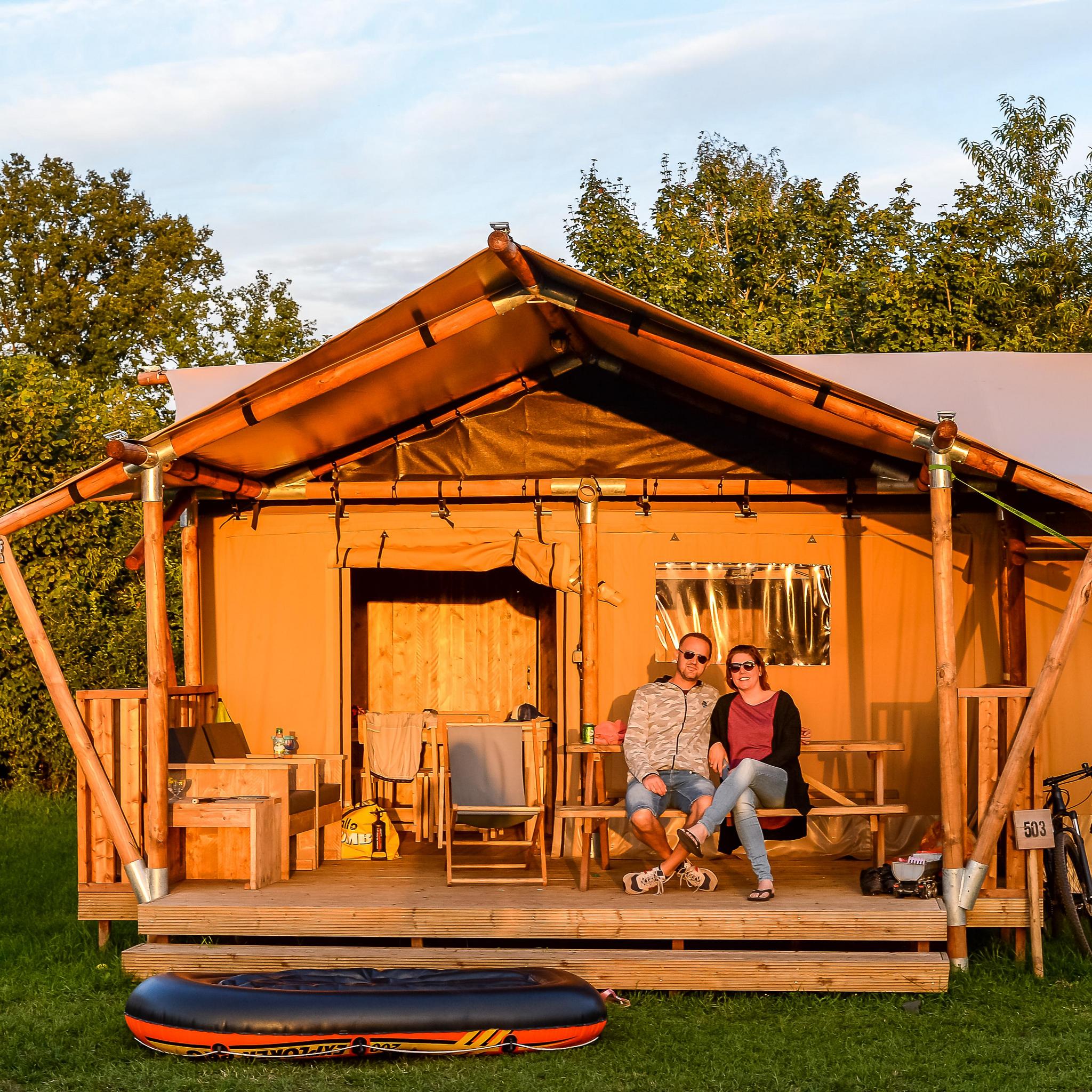 group-accommodation-6x-luxury-glamping