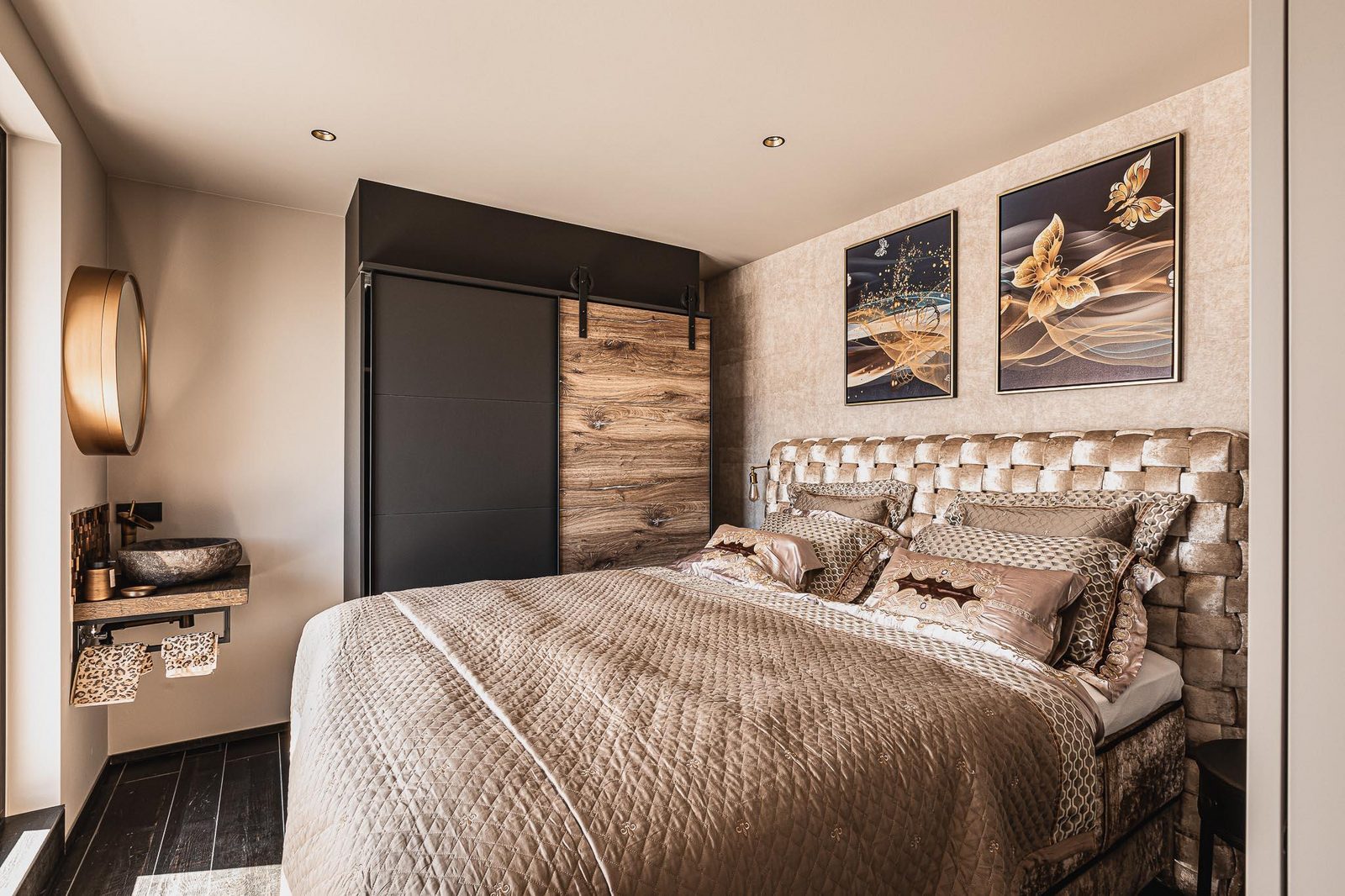 Sparkle Holiday Home