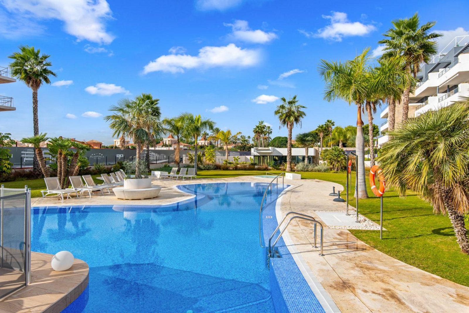 Flamenca Village Apartment &amp; Spa