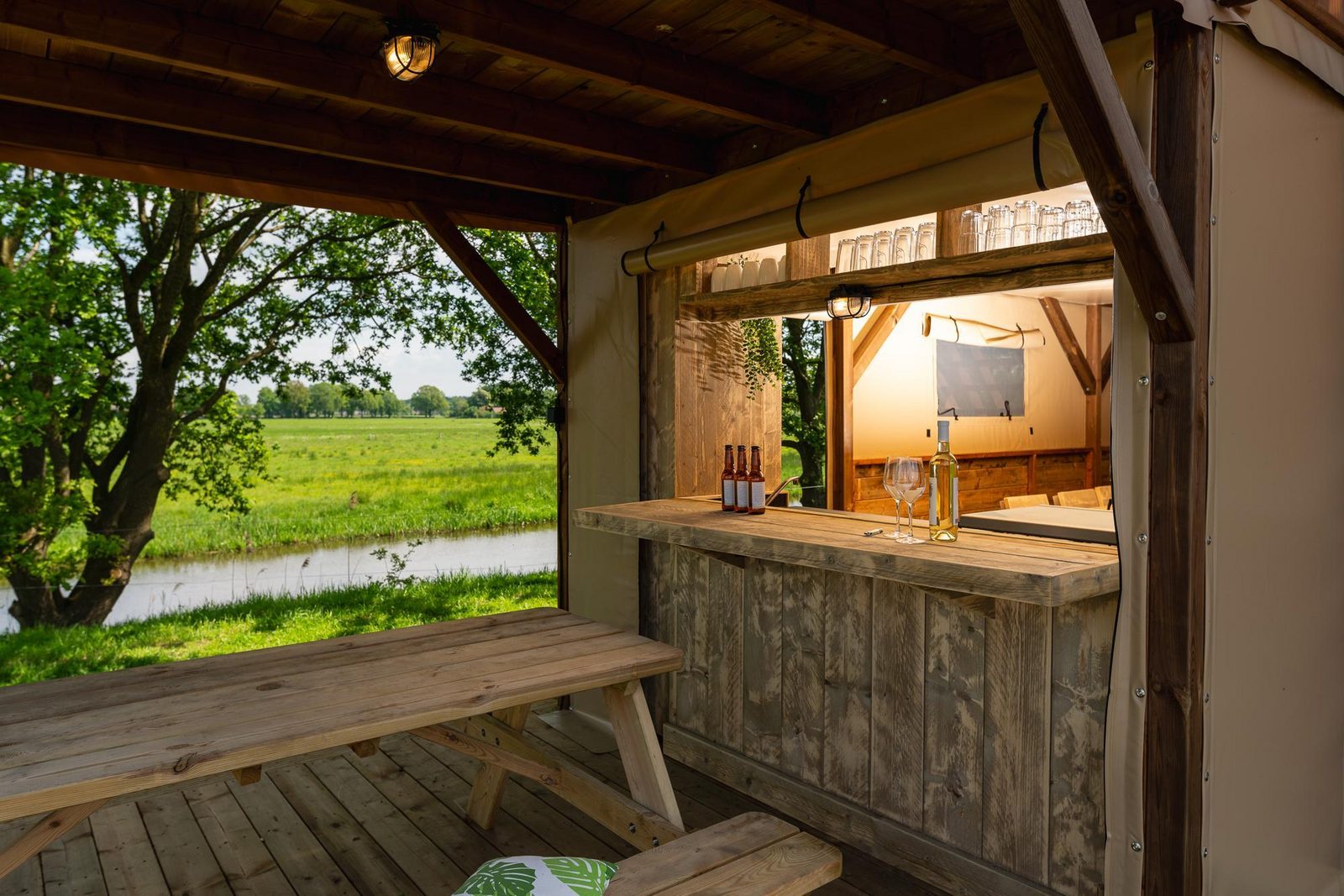 Boomhuttent aan de Regge met privé sanitair | 6 personen