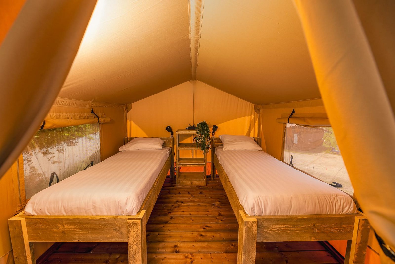 Boomhuttent aan de Regge met privé sanitair | 6 personen