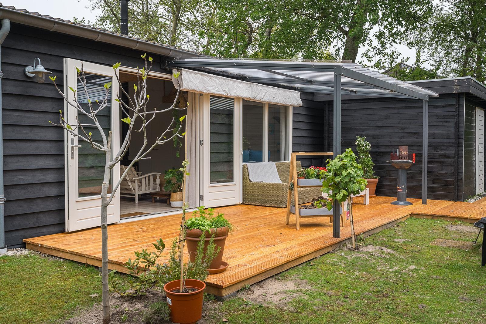 Welkom bij Prinsenhof 62, een prachtige vakantiewoning in het serene natuurpark de Prinsenhof, waar u de rust en ontspanning vindt die u nodig heeft.