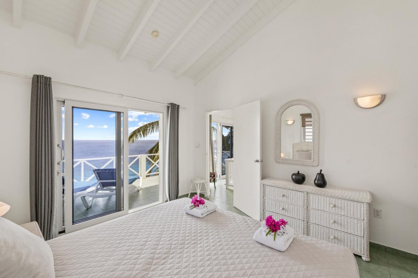 Lagoon Ocean Resort: Type F