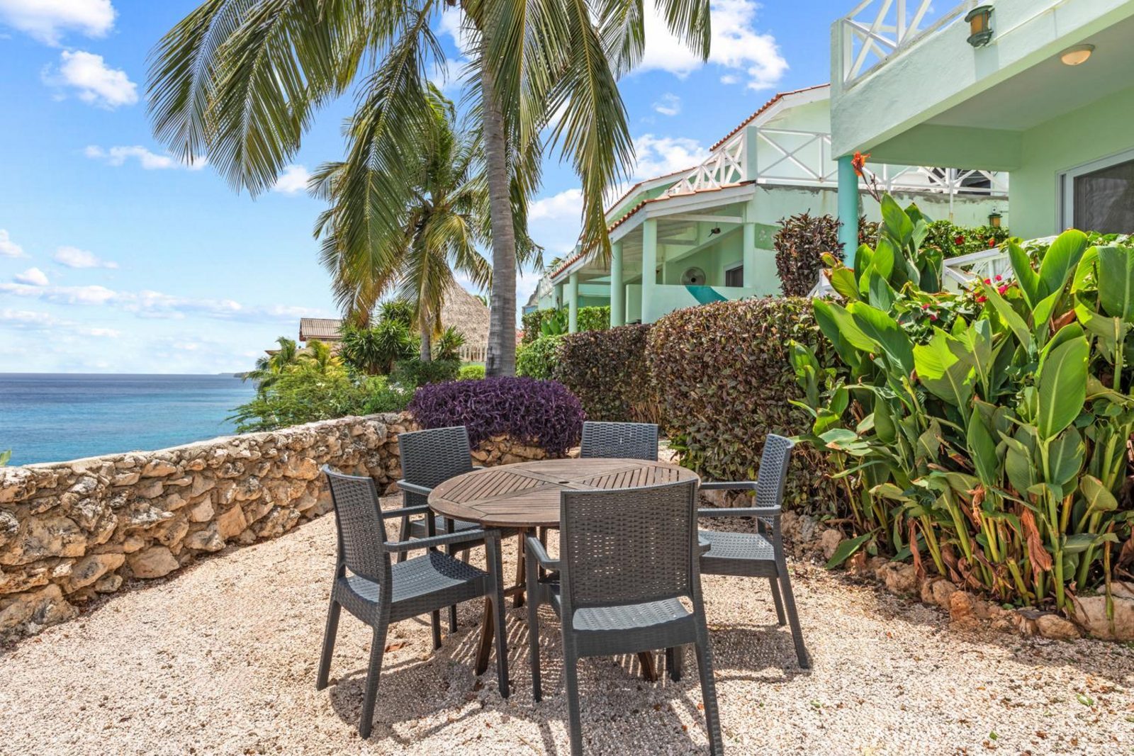 Lagoon Ocean Resort: Type F