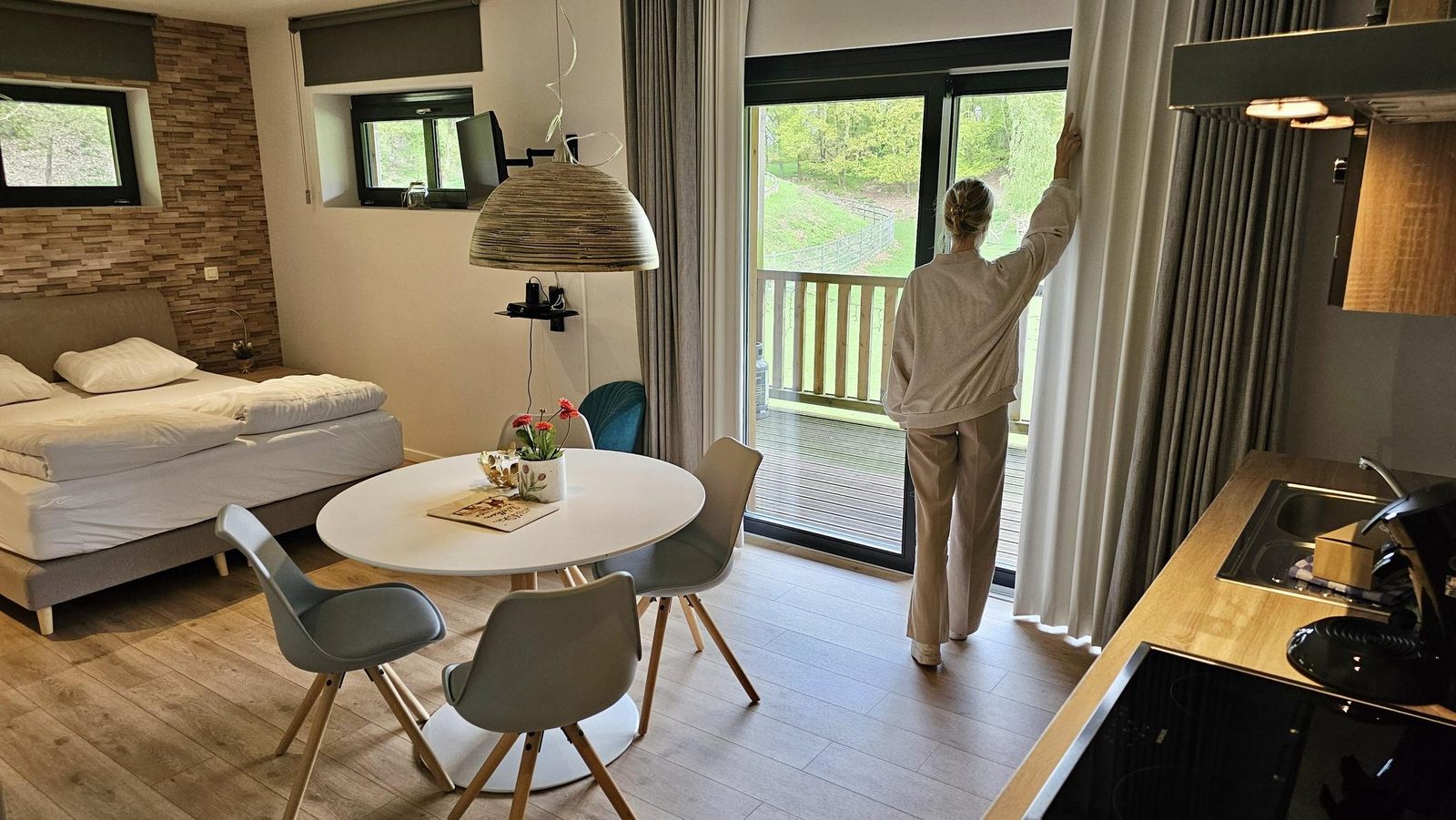 Connecting rooms (appartement + studio)