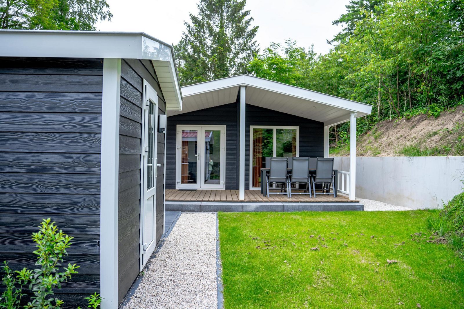 Family Lodge with hot tub  | 6 persons