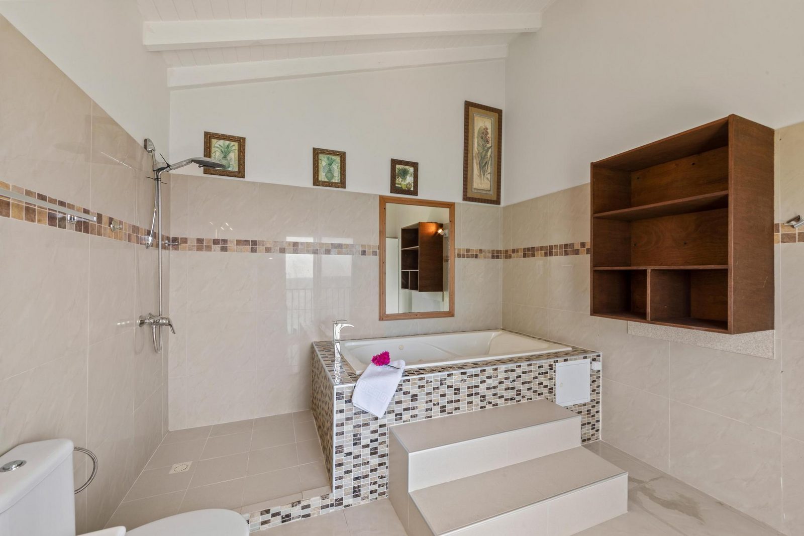 Lagoon Ocean Resort: Type G