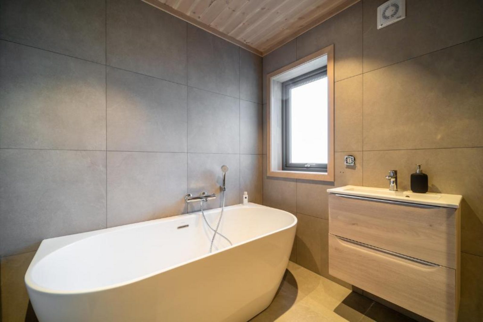 Nyborg Hytte | 8p | Met Sauna & Aan het water