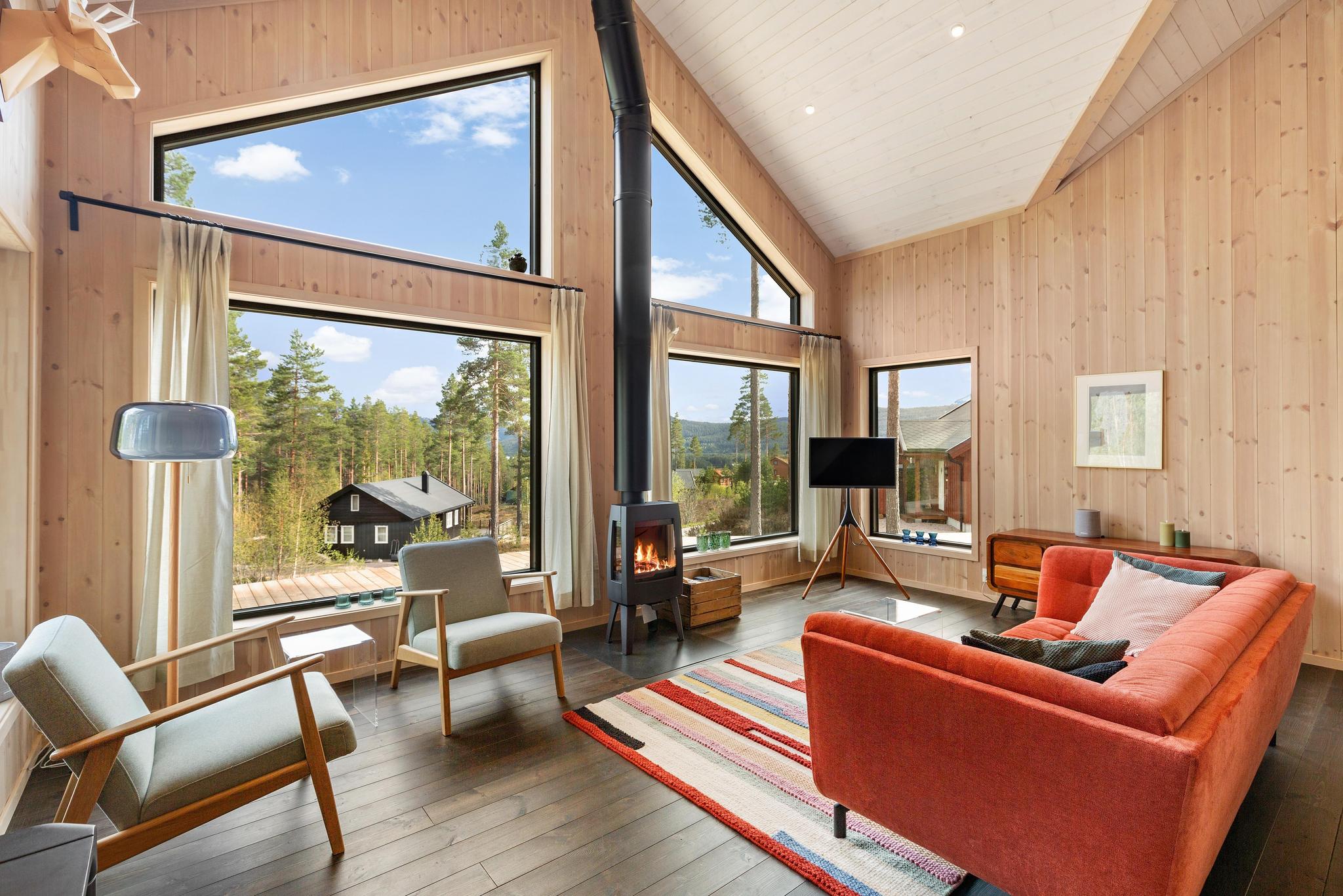 grnnsted-8p-with-bathtub-hot-tub