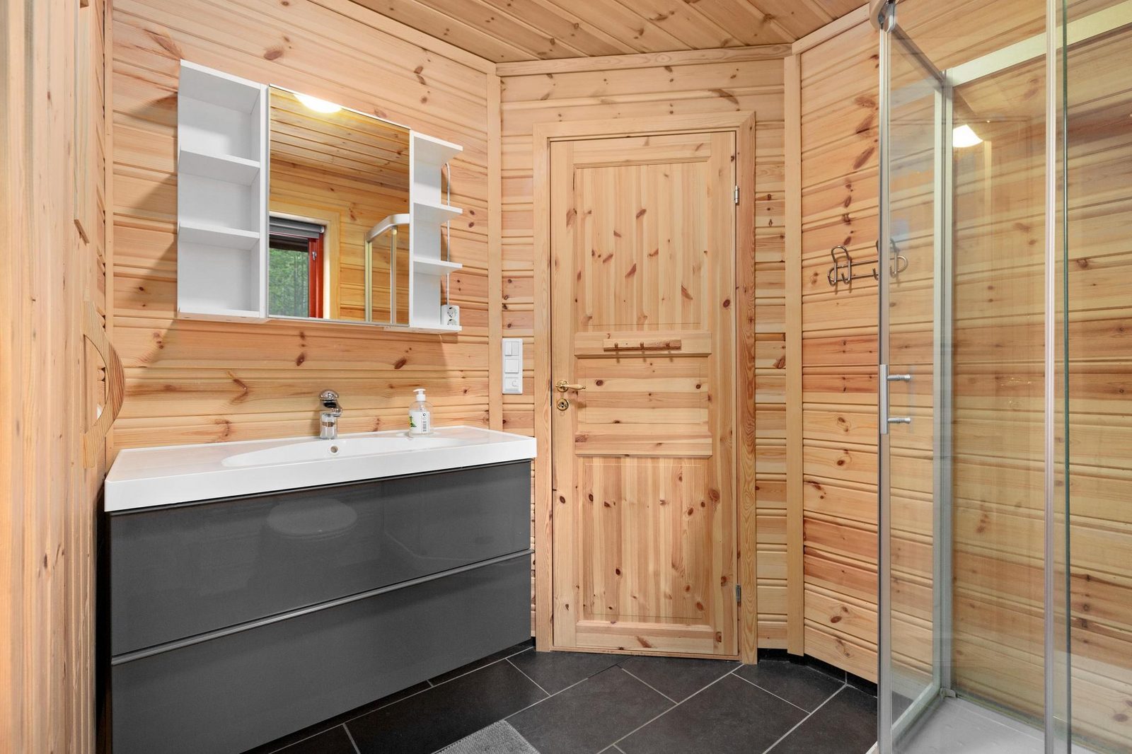 Eidstod Holiday Home | 6p | With Sauna