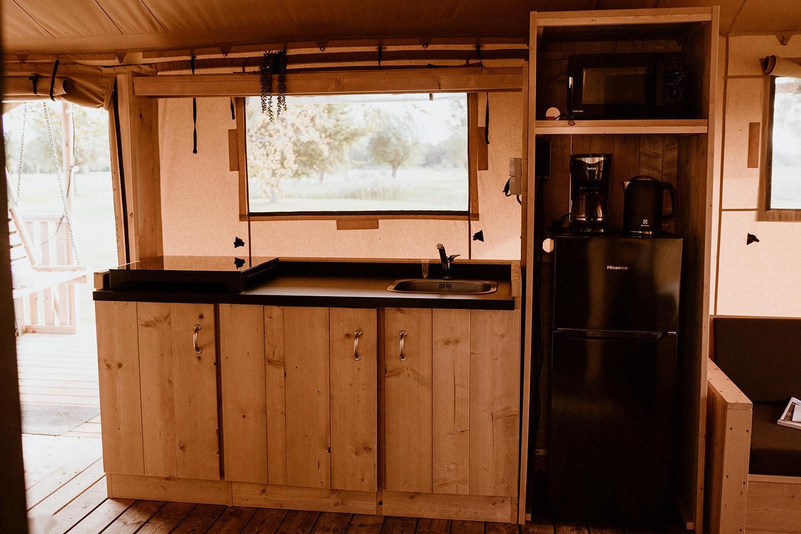 5-person glamping tent with airconditioning