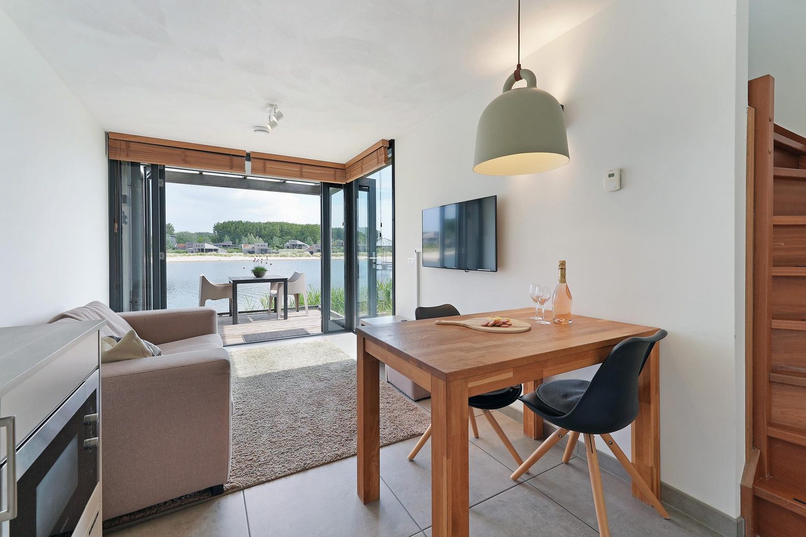 Studio Familie | 4 Pers. - Landseite und Wasserseite