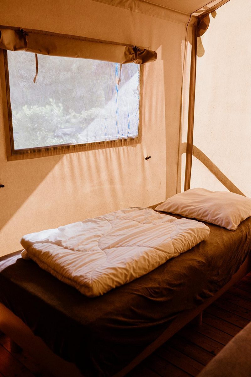 6-person glamping tent