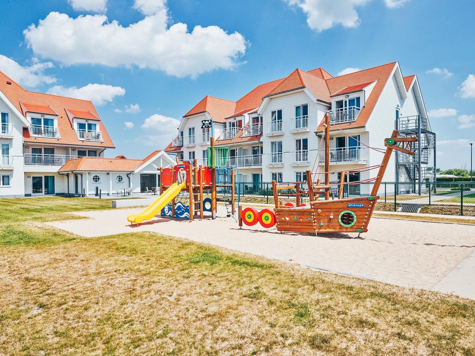 Essential Suite - 2p | Double bed - Disabled-friendly