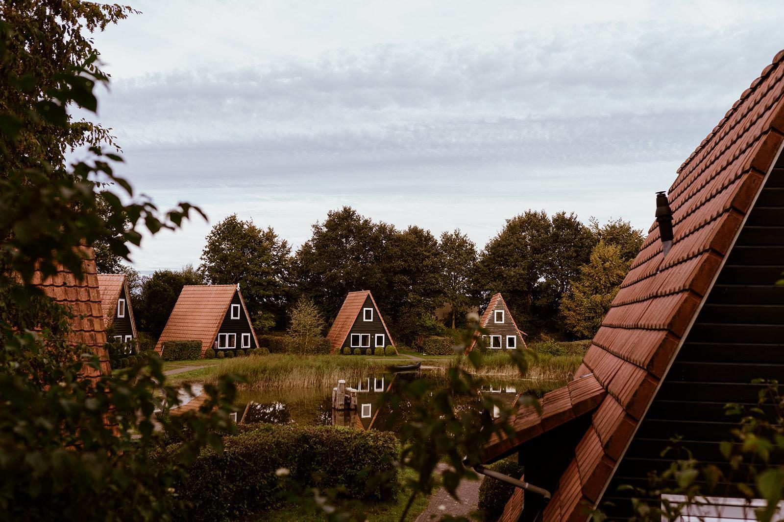 Groepsaccommodatie | Silo met 5 Vissershuisjes (30 Personen)