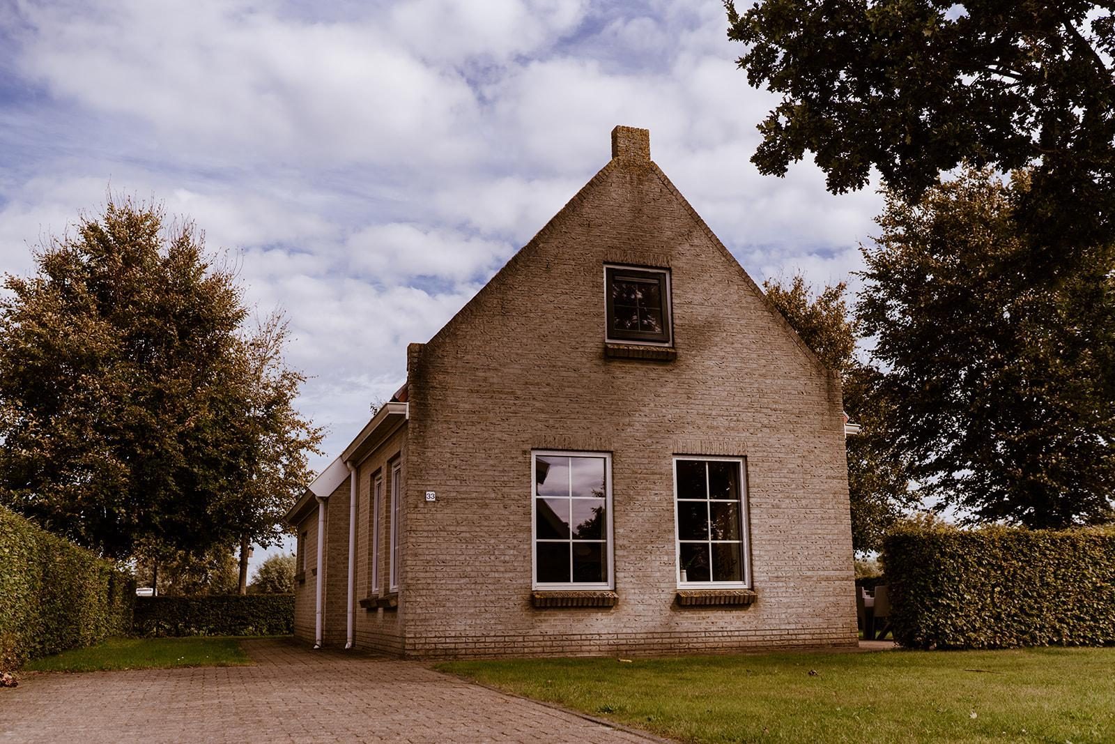 Het Strandhuis mit 4 Komfort-Häusern