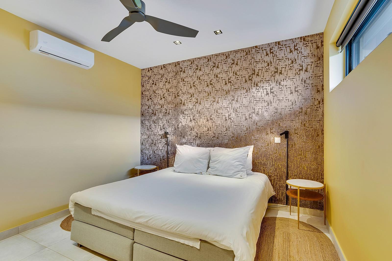 2-bedroom apartment with garden view