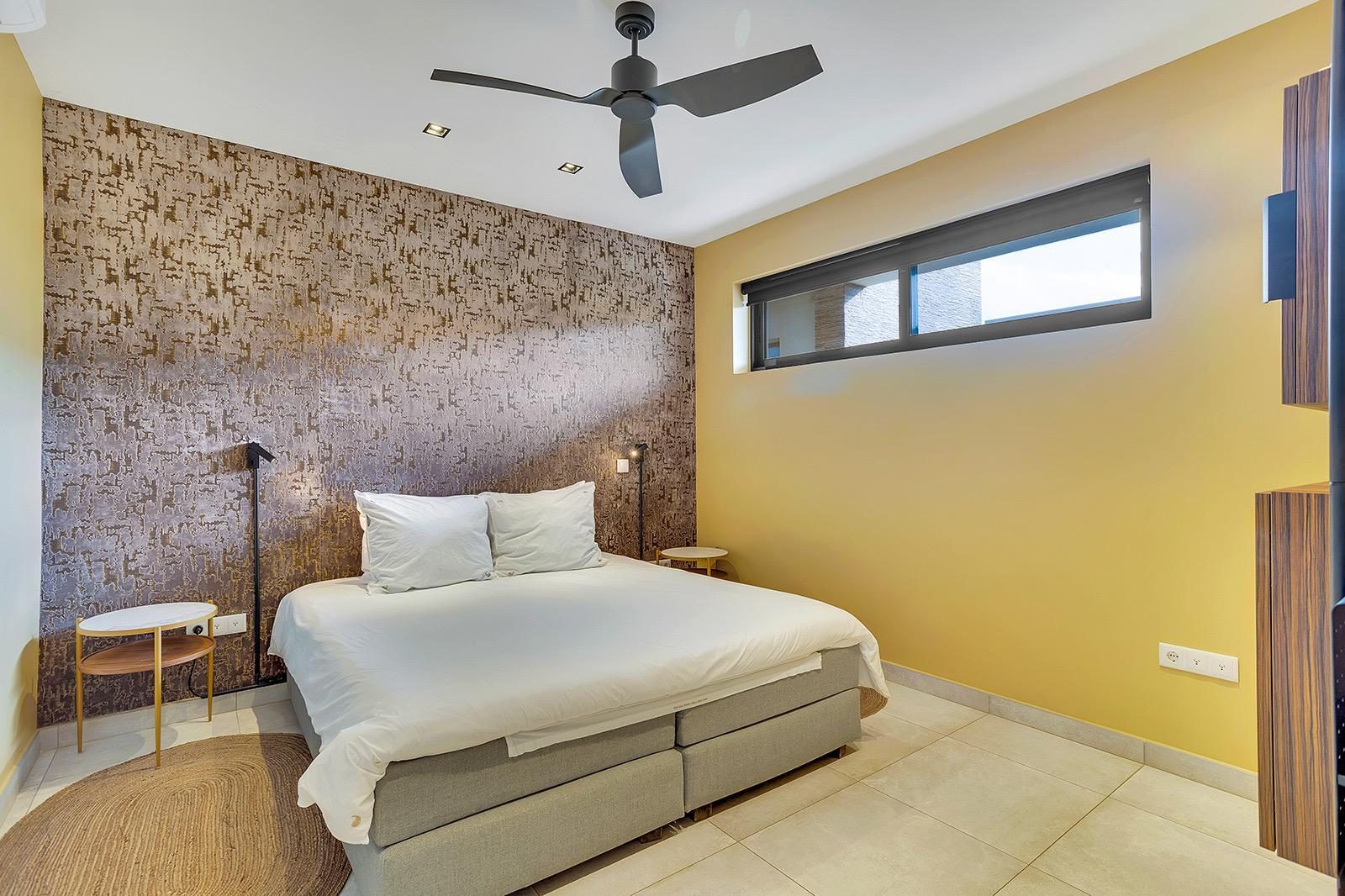 2-bedroom apartment with garden view